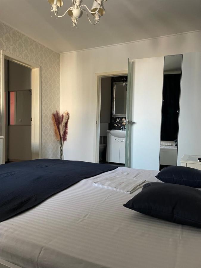 Apartament Cu 3 Dormitoare Jolie.M Daire Galaţi Dış mekan fotoğraf