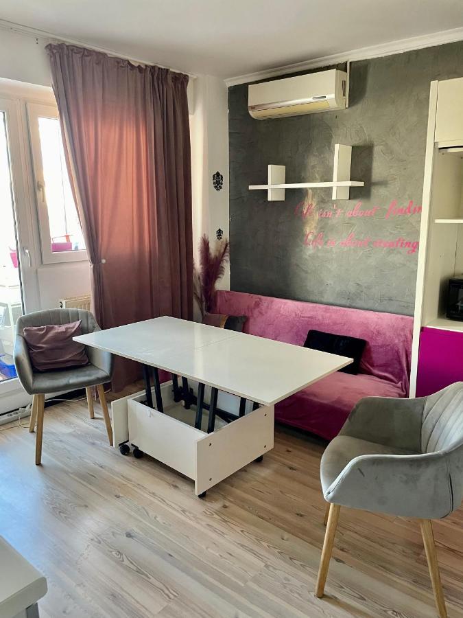 Apartament Cu 3 Dormitoare Jolie.M Daire Galaţi Dış mekan fotoğraf