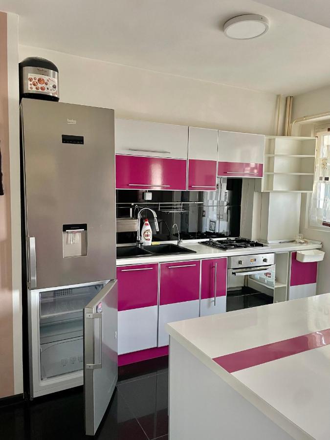 Apartament Cu 3 Dormitoare Jolie.M Daire Galaţi Dış mekan fotoğraf